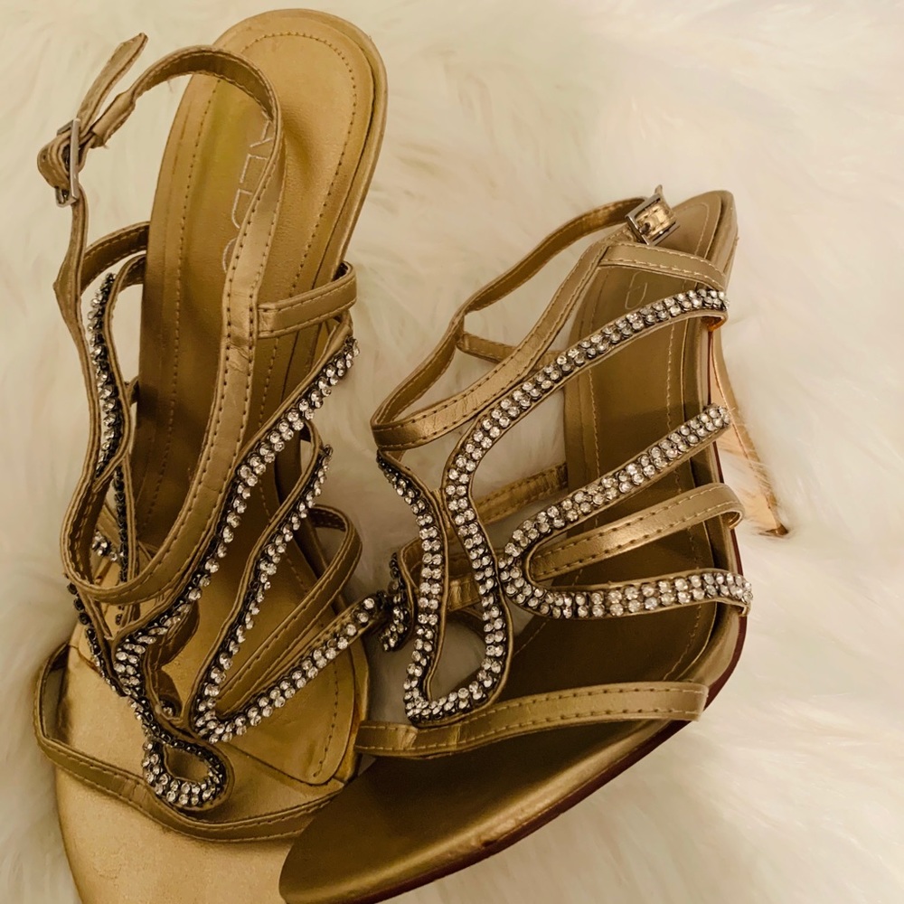 Aldo Heel - Picture 5 of 14